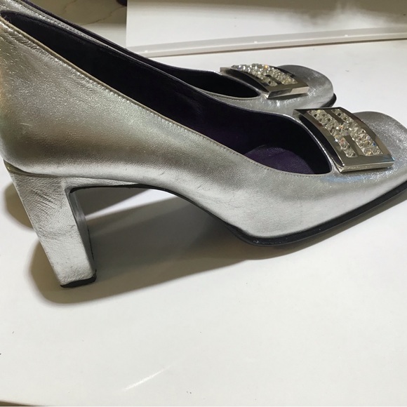 FENDI silver heels with diamond studded Logo - Picture 7 of 9